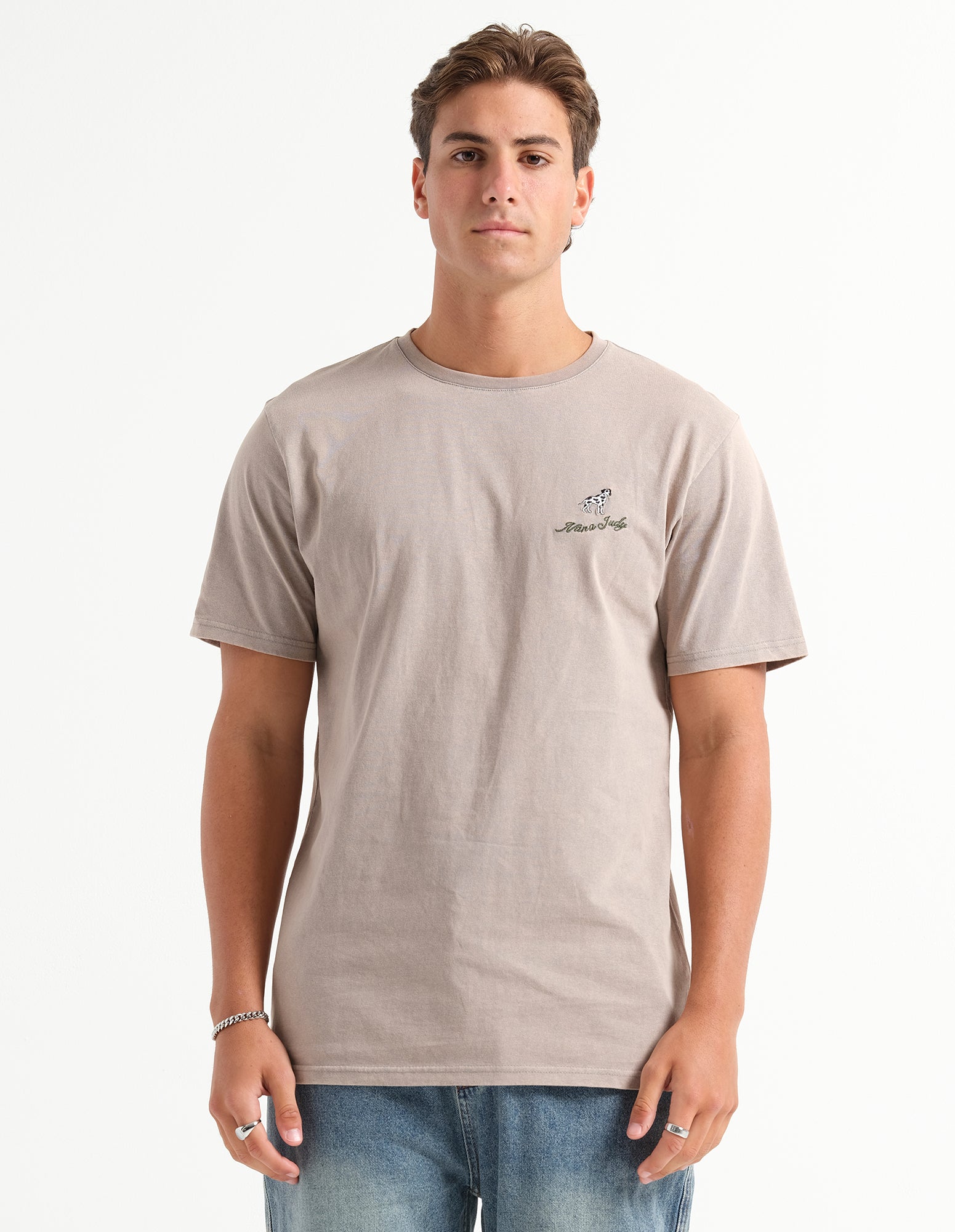 THE SIGNATURE 235GSM T-SHIRT