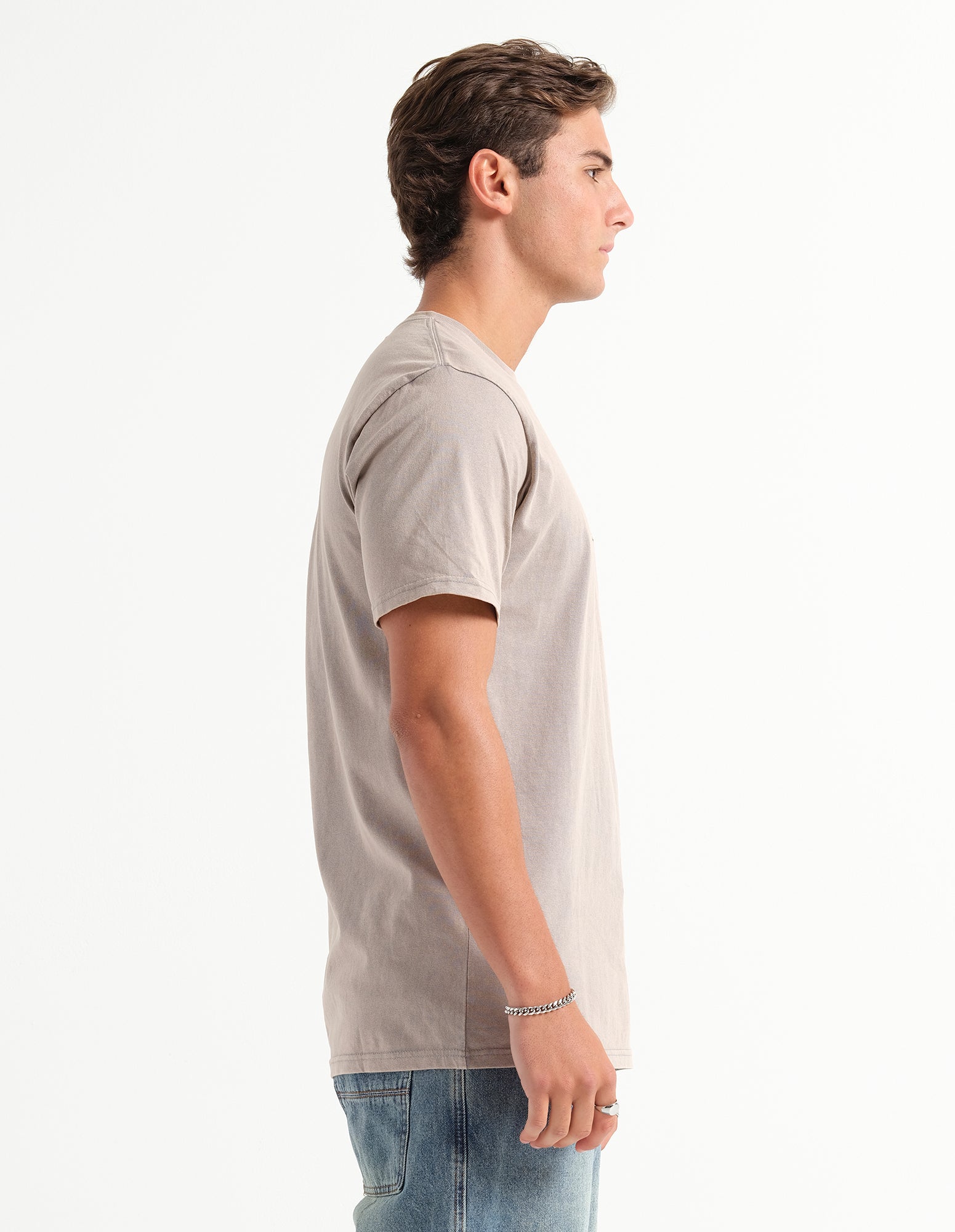 THE SIGNATURE 235GSM T-SHIRT