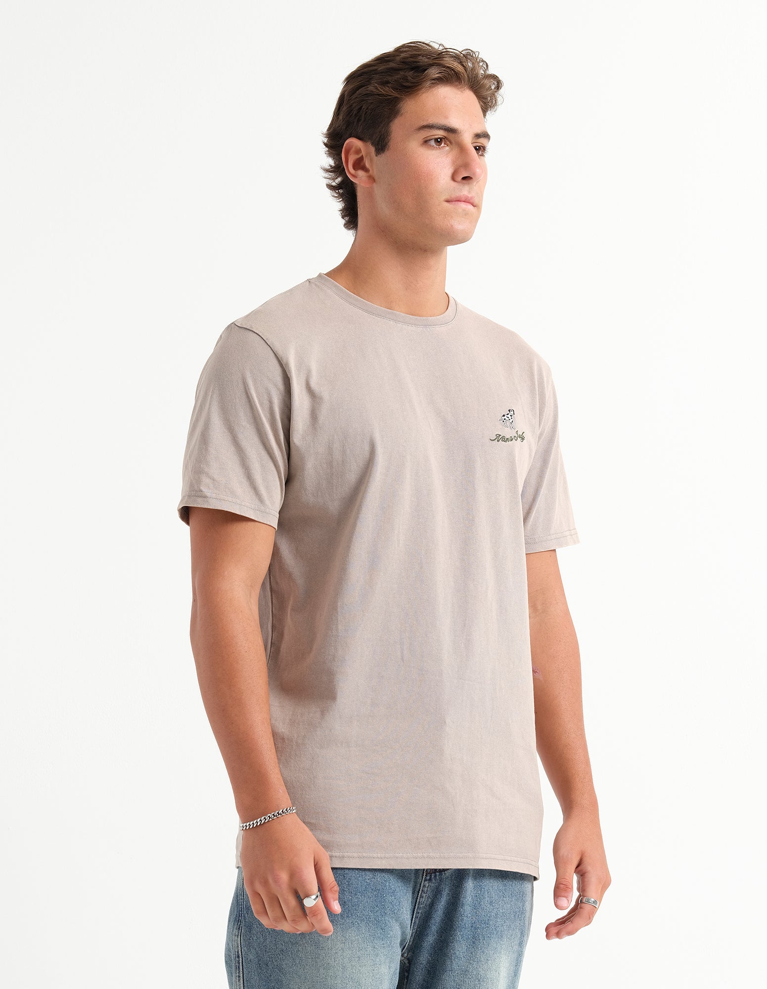 THE SIGNATURE 235GSM T-SHIRT