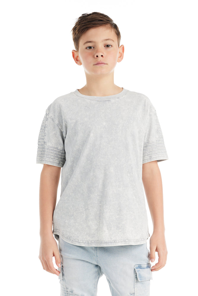 THE MAVERICK TEE