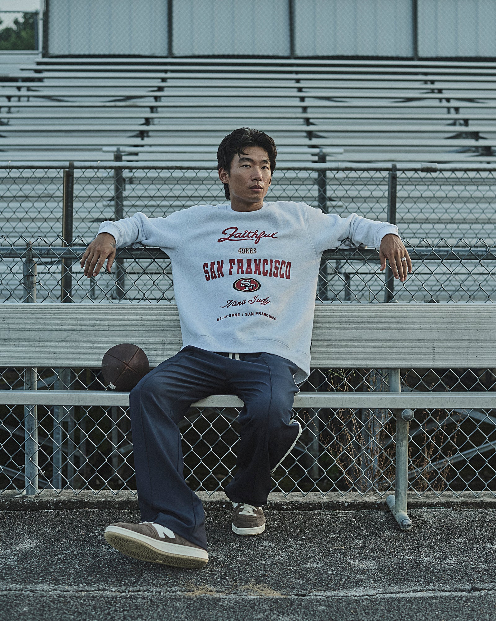 NFL SAN FRANCISCO 49ERS OFFICIAL COLLABORATION CREW SWEATER - MENS