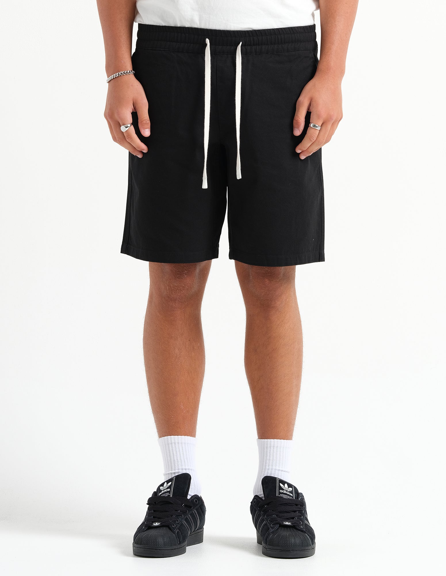 THE VILLA SHORT