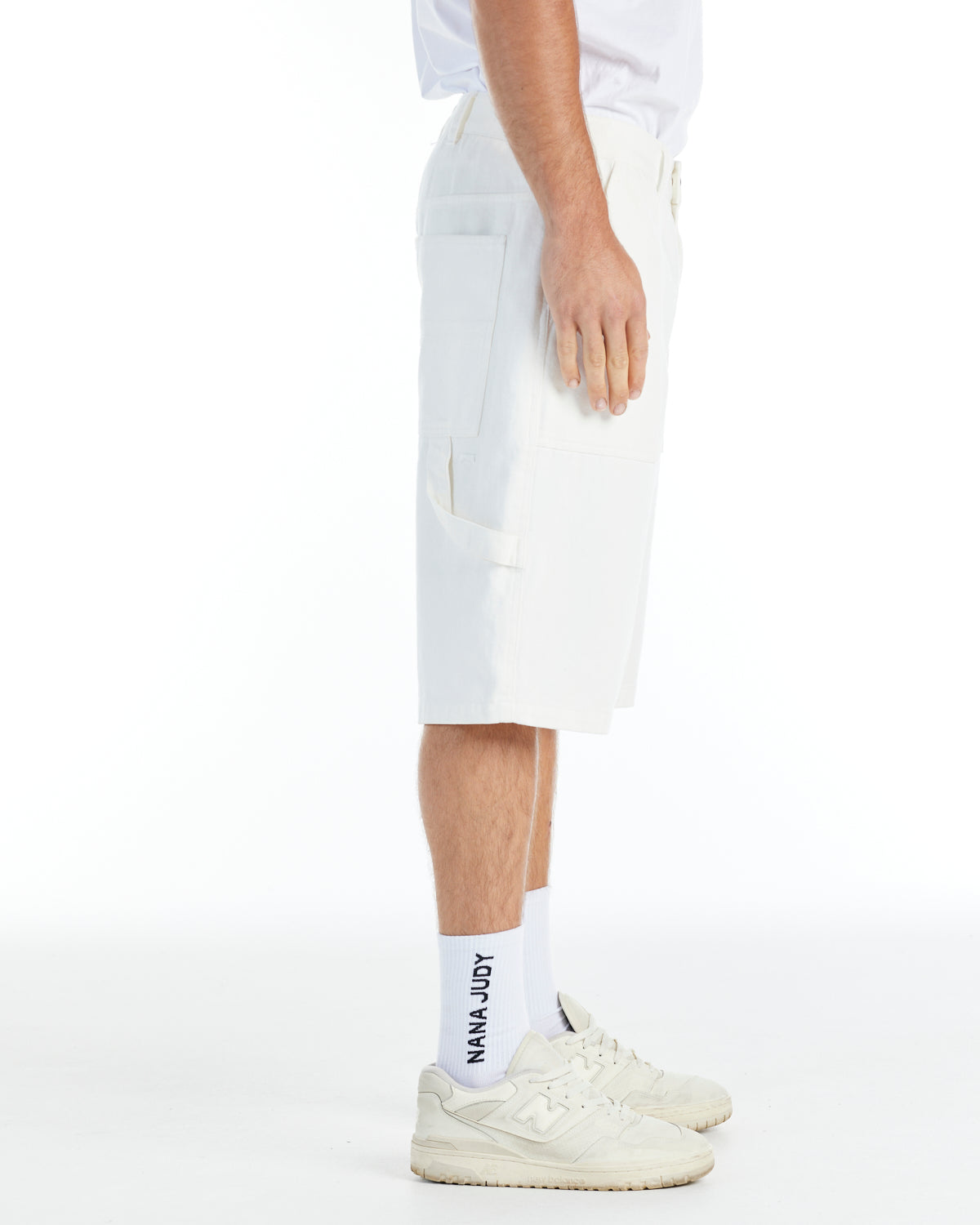 THE MANOR SHORT