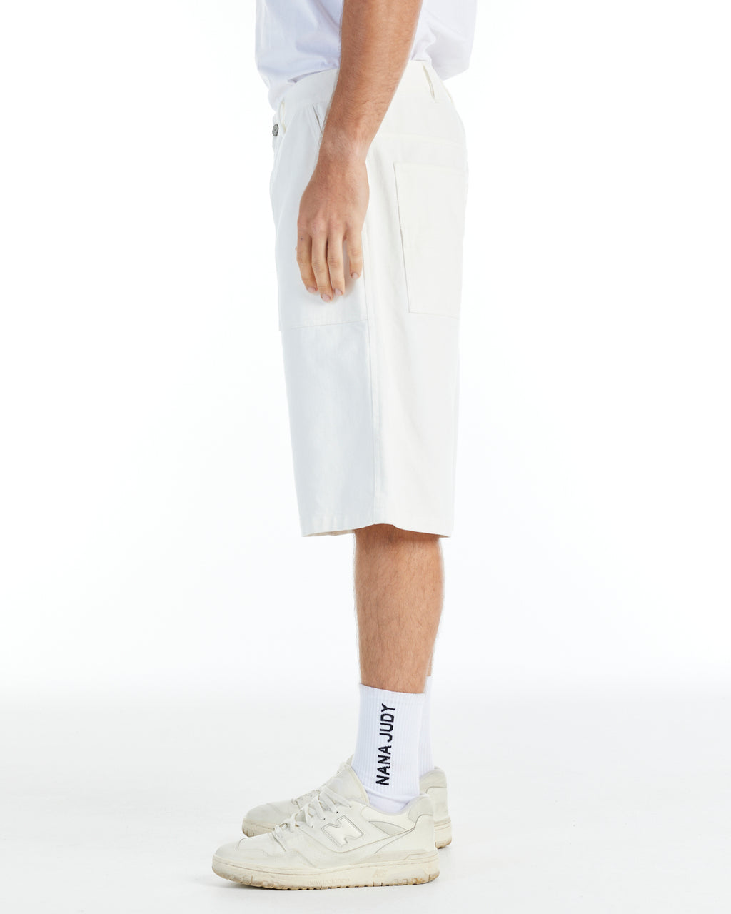 THE MANOR SHORT