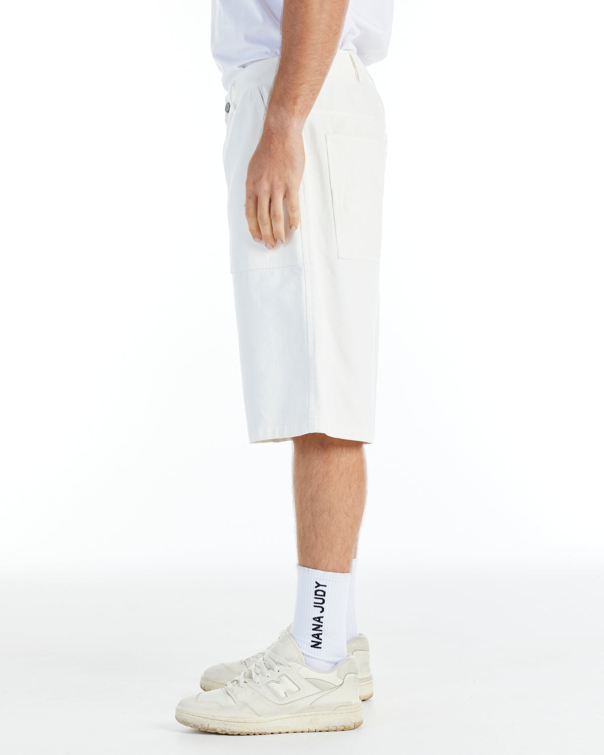 THE MANOR SHORT
