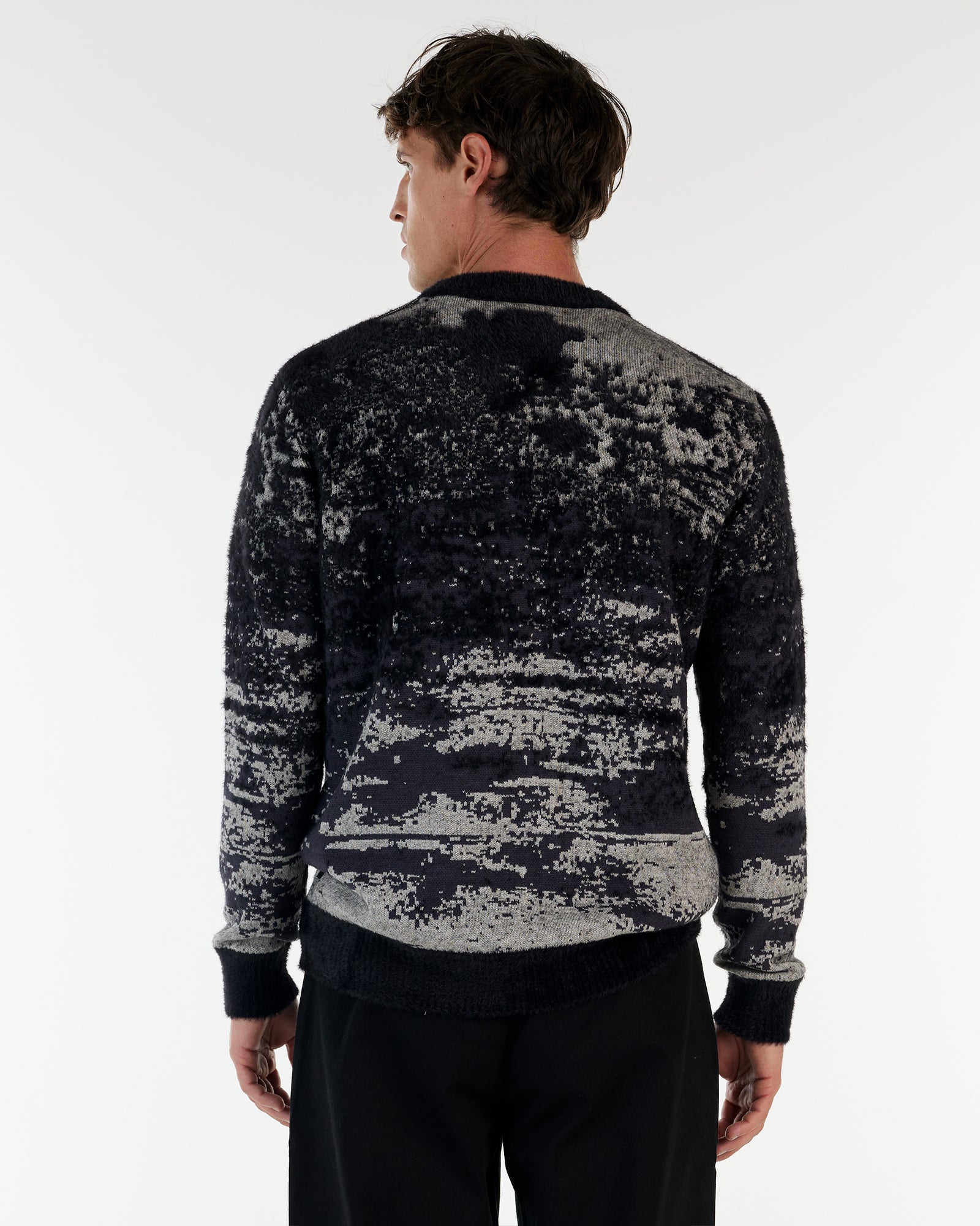 THE CARLO KNITTED CREW