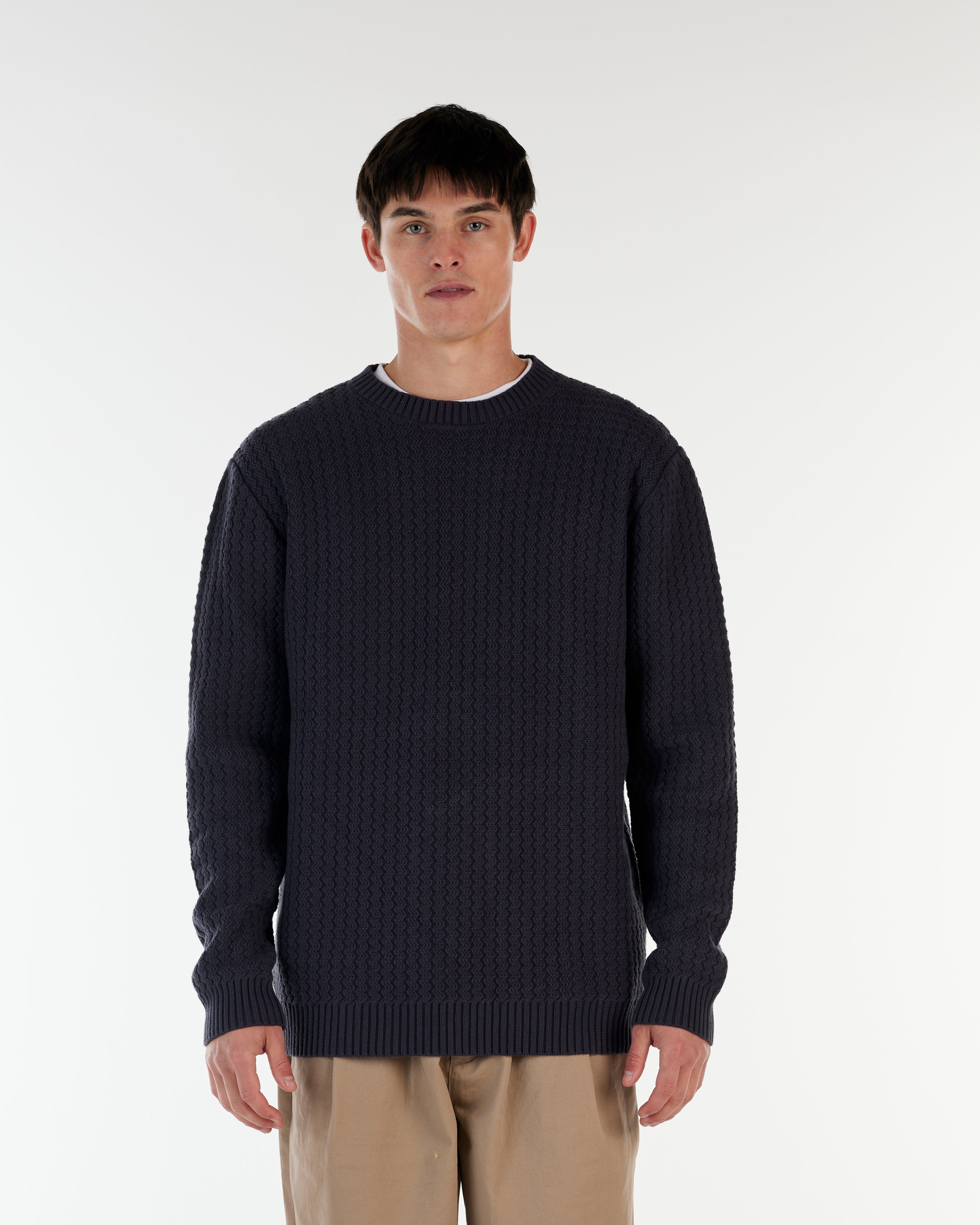THE ACE KNITTED CREW