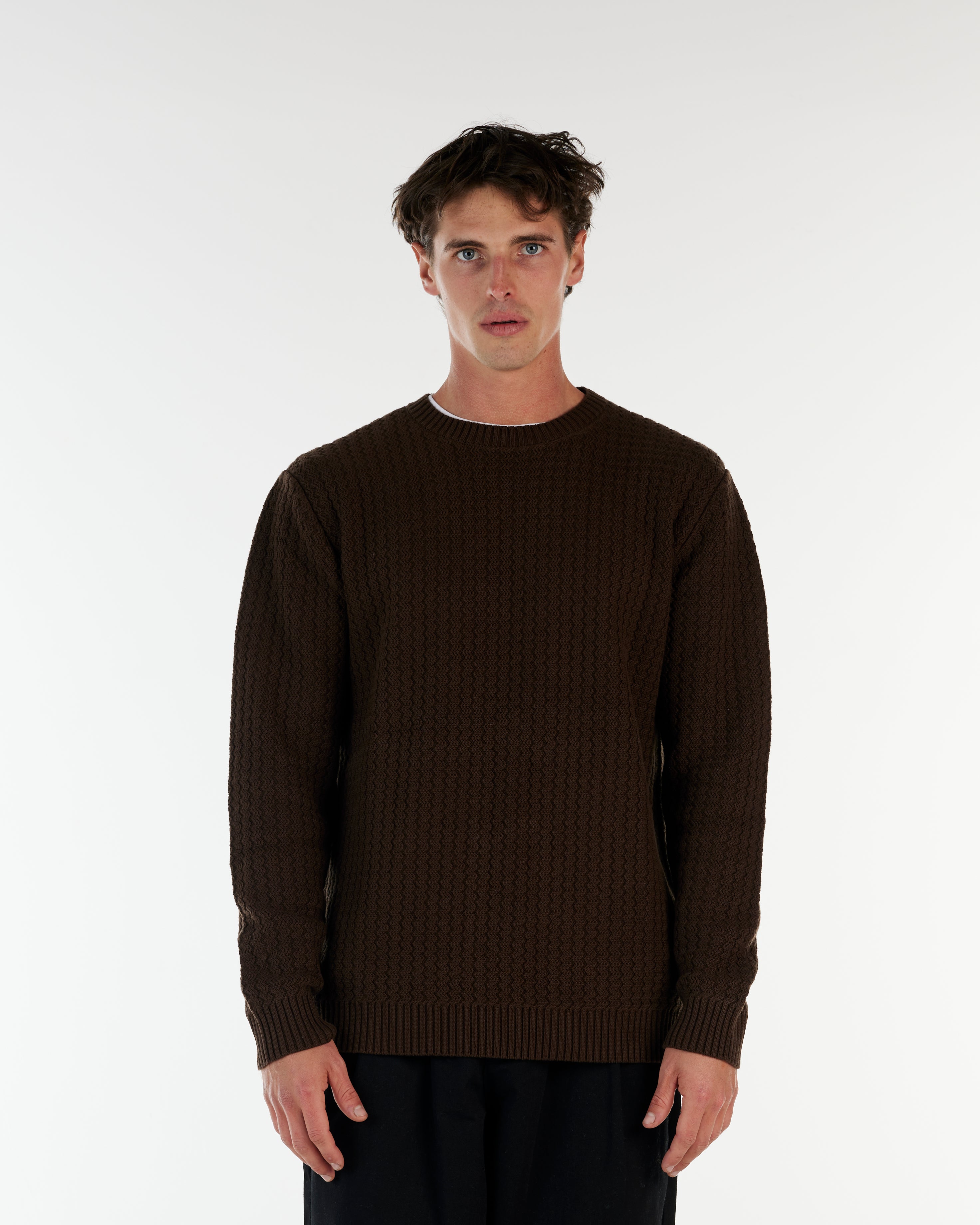 THE ACE KNITTED CREW