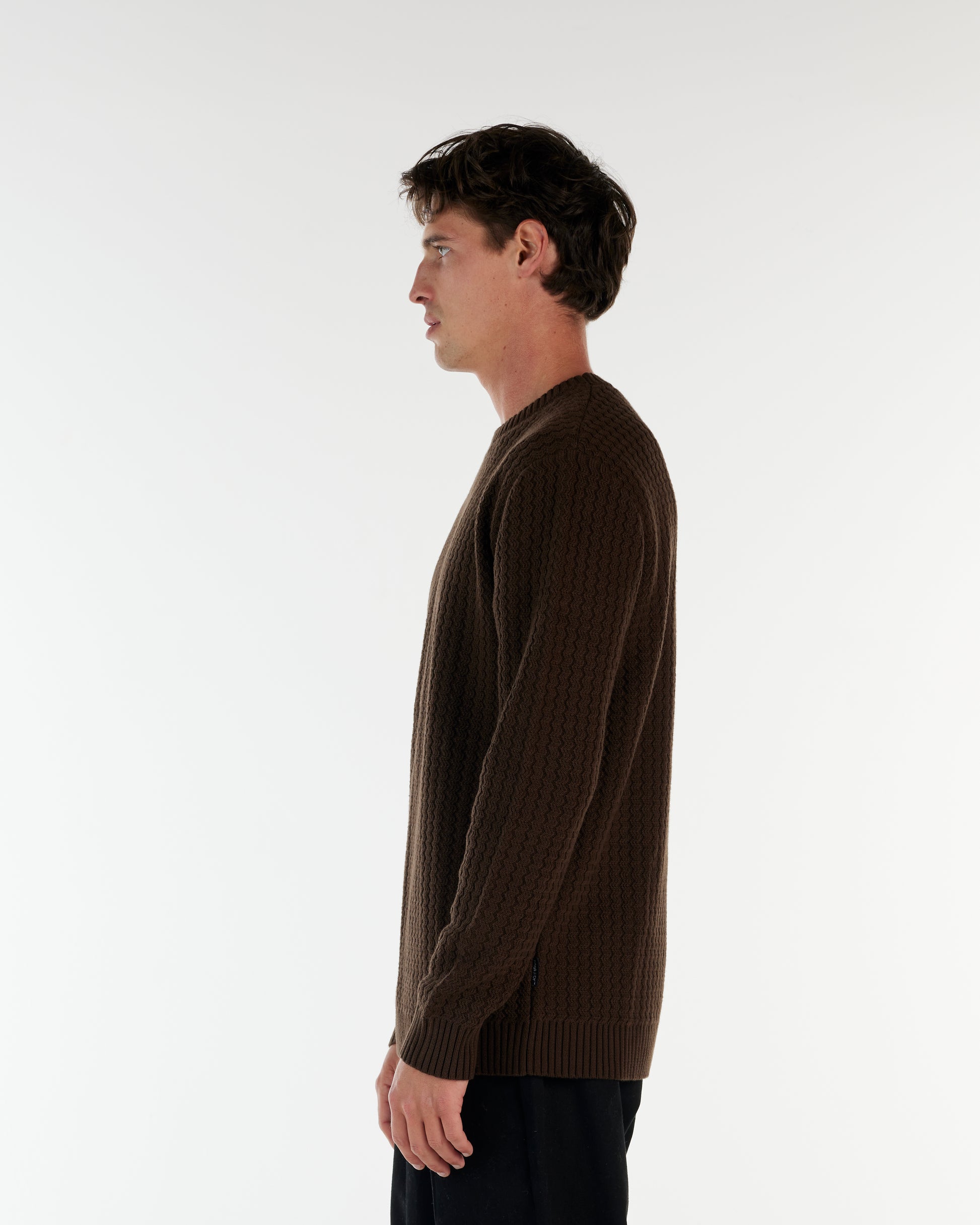 THE ACE KNITTED CREW