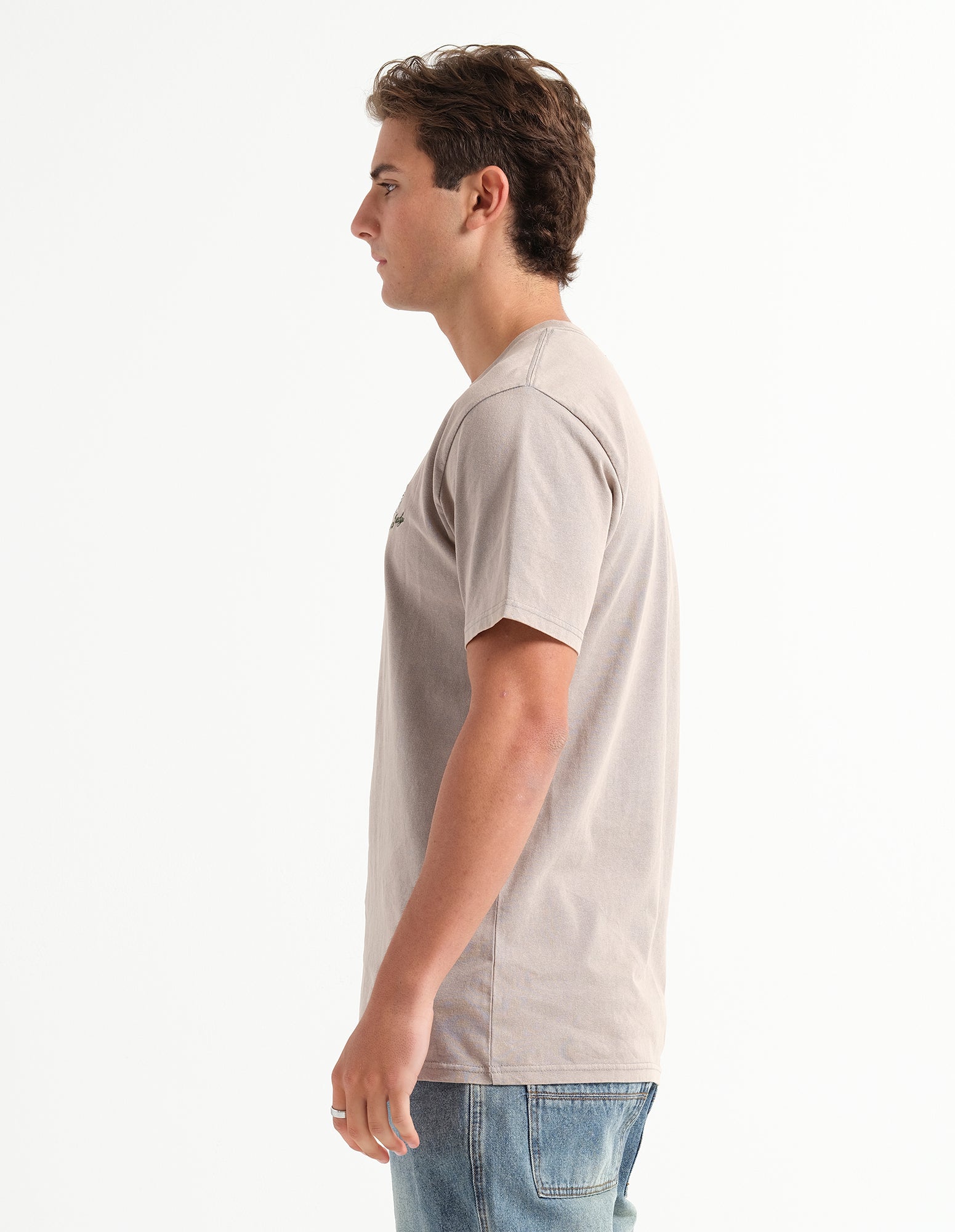 THE SIGNATURE 235GSM T-SHIRT