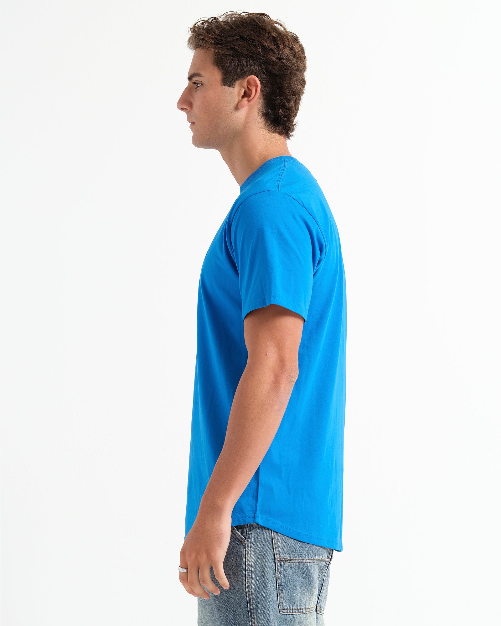 THE SIGNATURE T-SHIRT