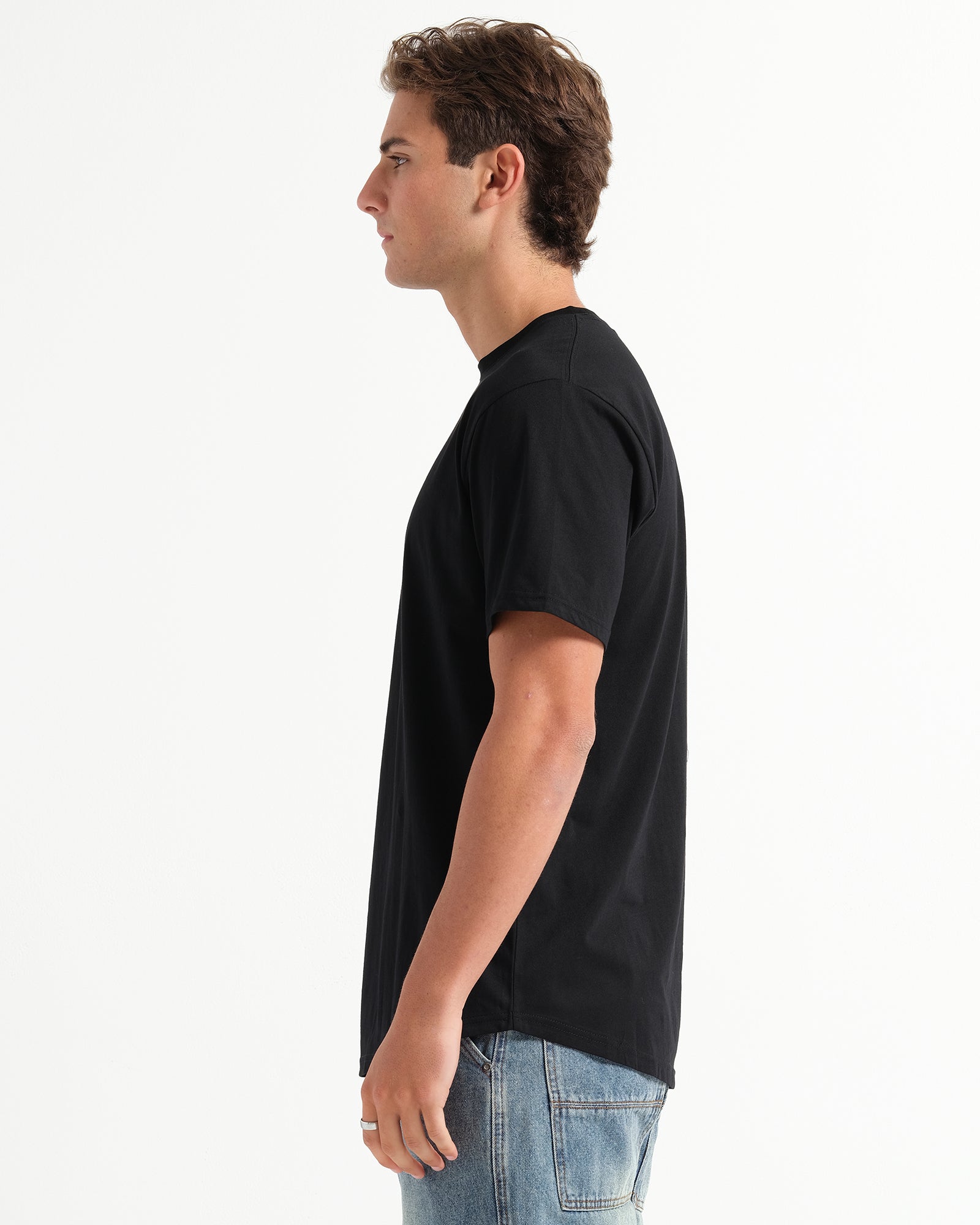 THE SIGNATURE T-SHIRT