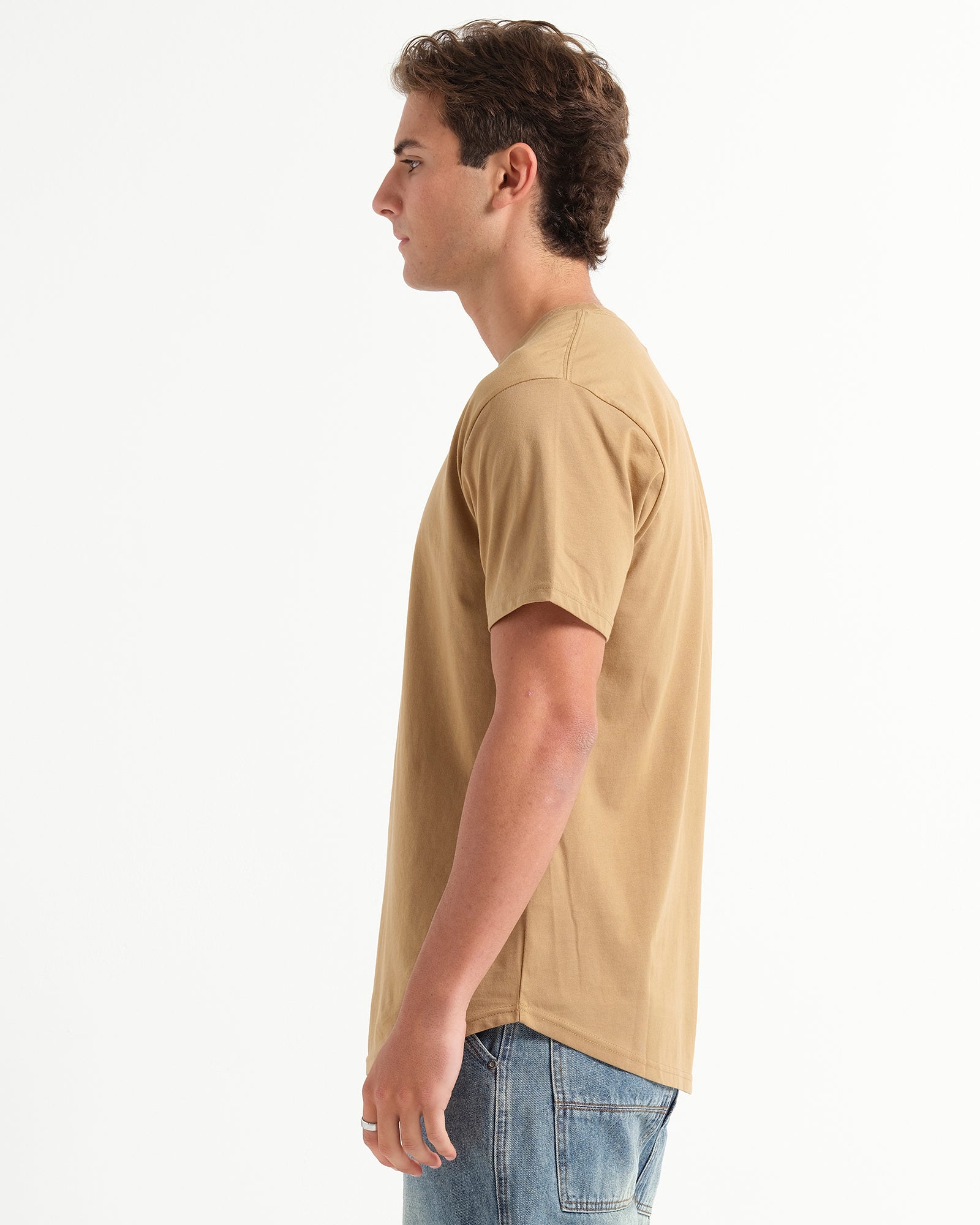 THE SIGNATURE T-SHIRT