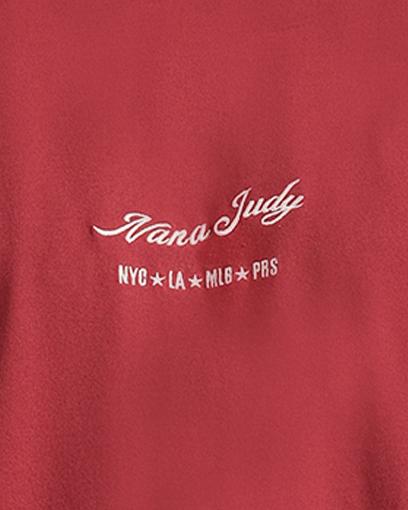 THE SIGNATURE T-SHIRT
