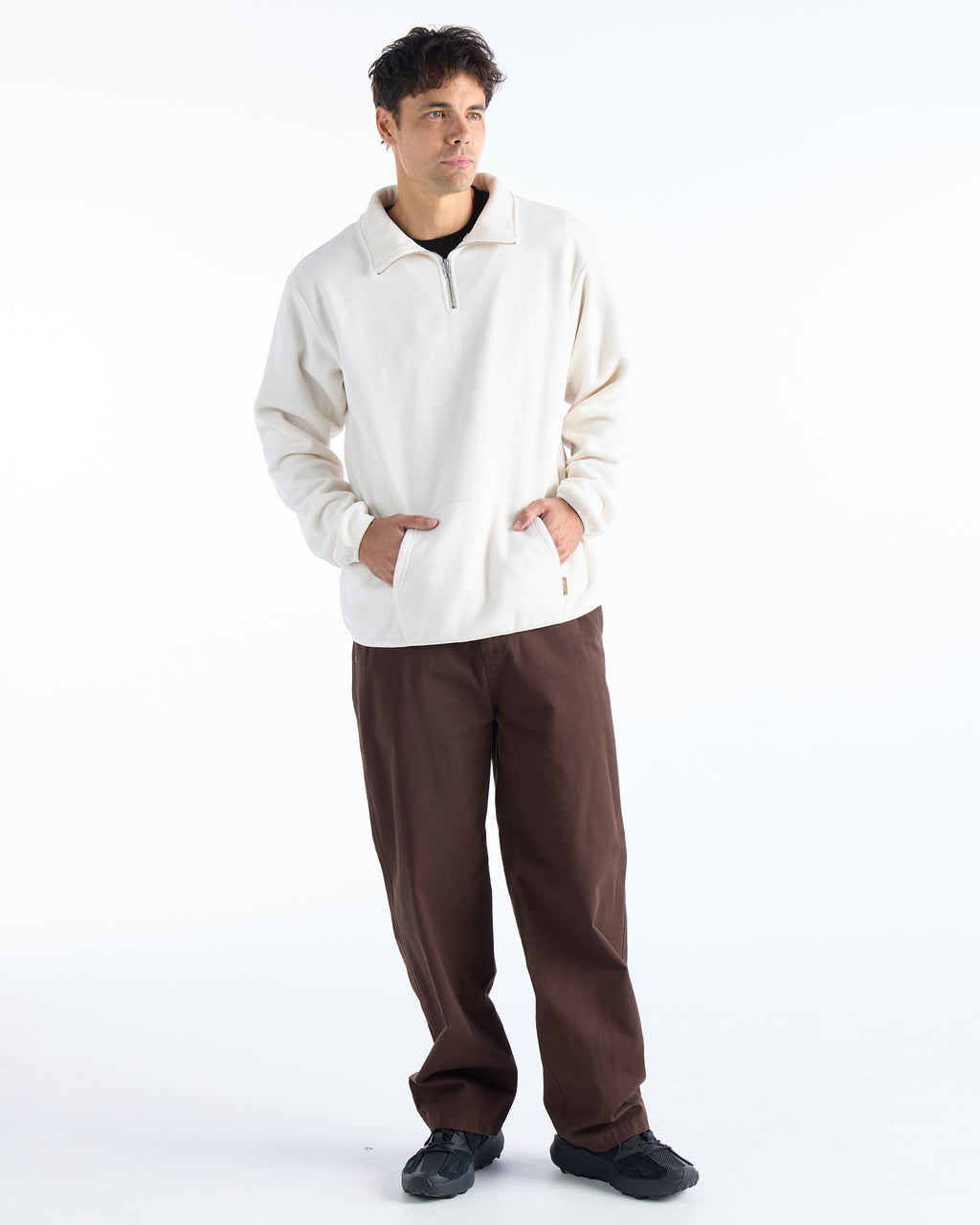 THE CLASSIC QUARTER ZIP SWEATER