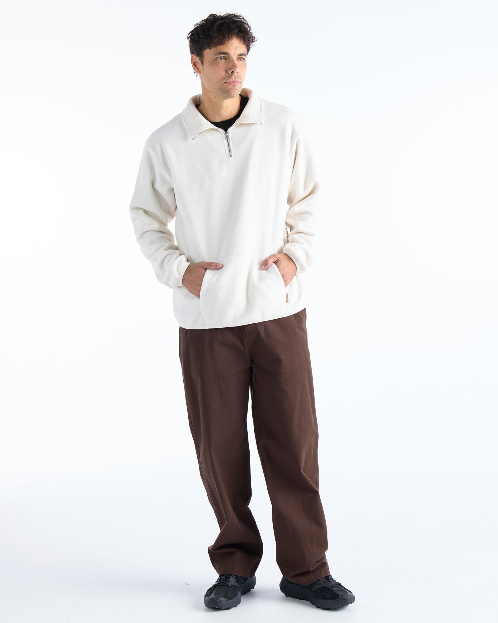 THE CLASSIC QUARTER ZIP SWEATER