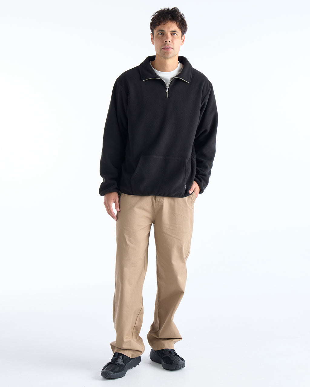 THE CLASSIC QUARTER ZIP SWEATER