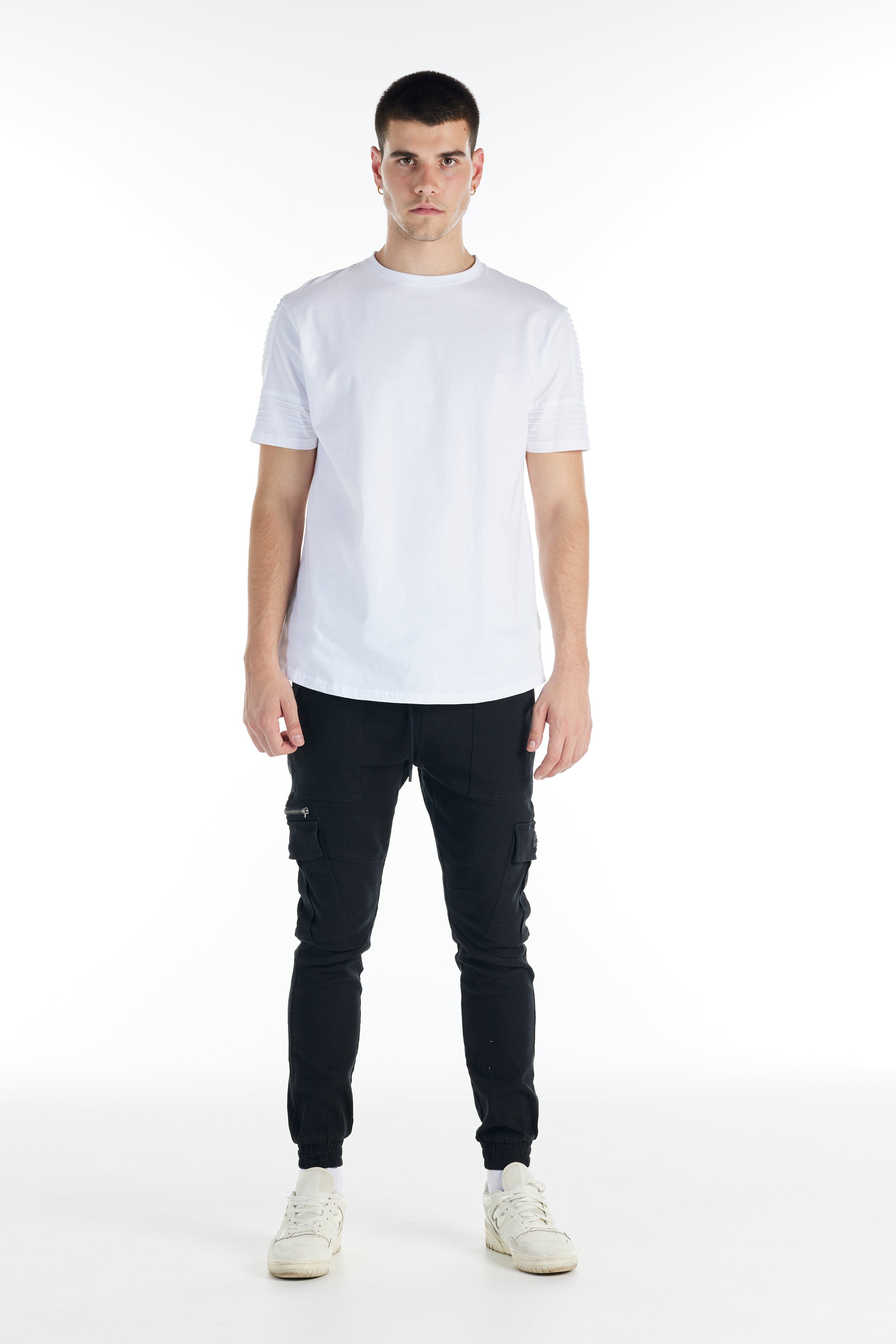 THE MAVERICK TEE