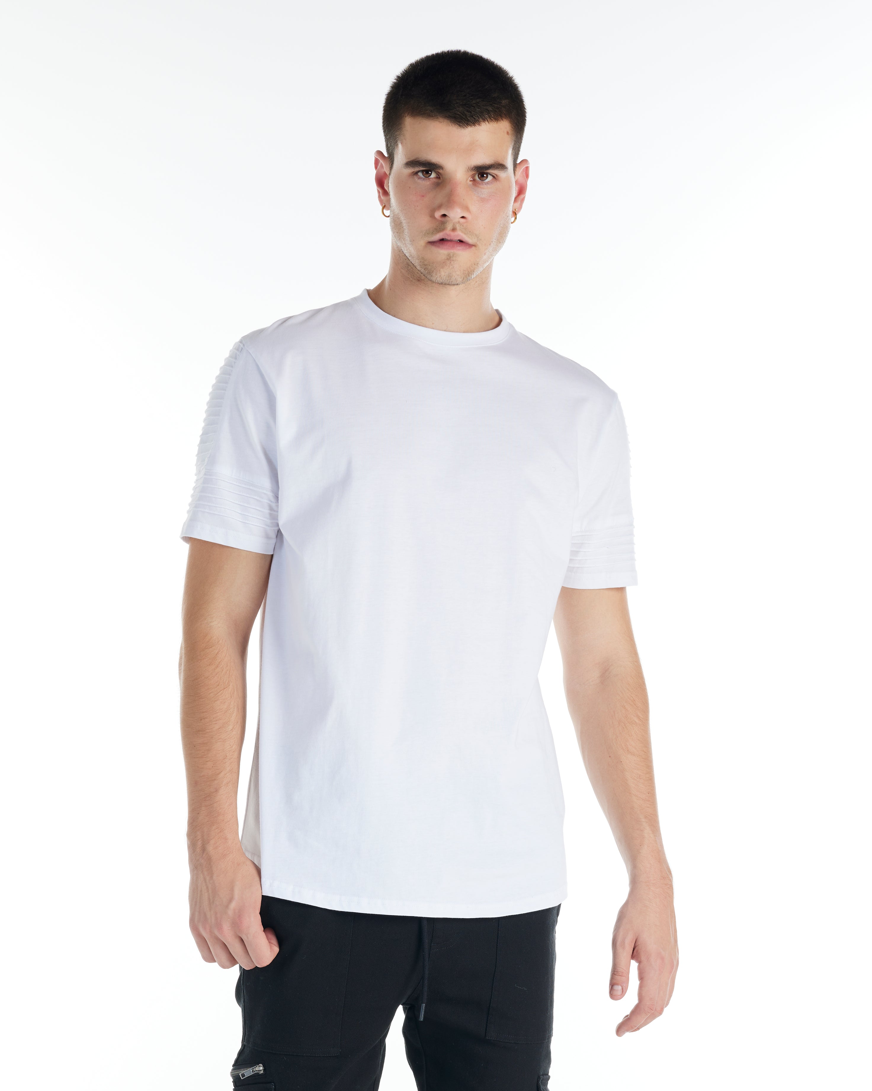 THE MAVERICK TEE