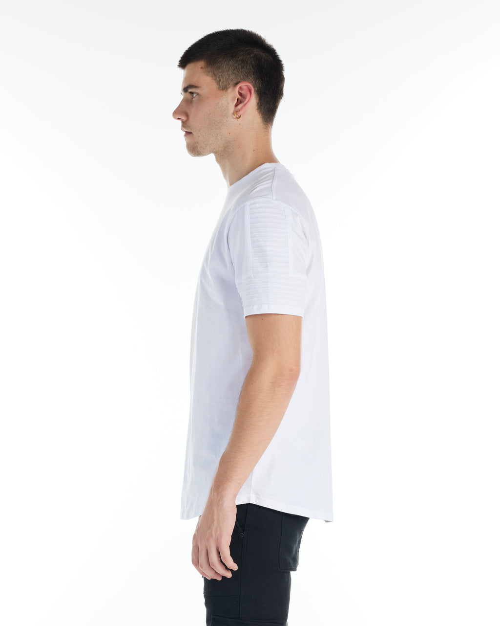 THE MAVERICK TEE