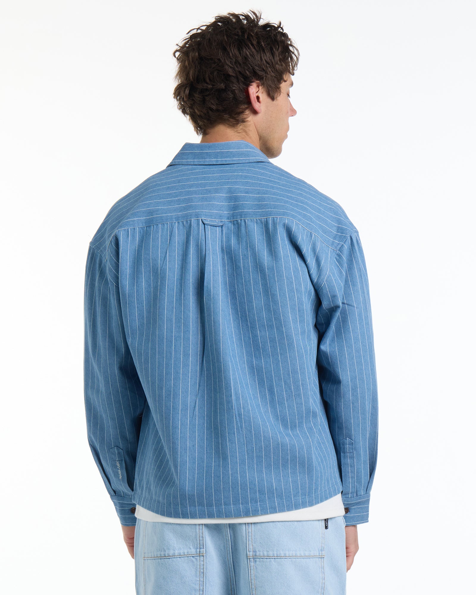 THE LE PANIER DENIM SHIRT