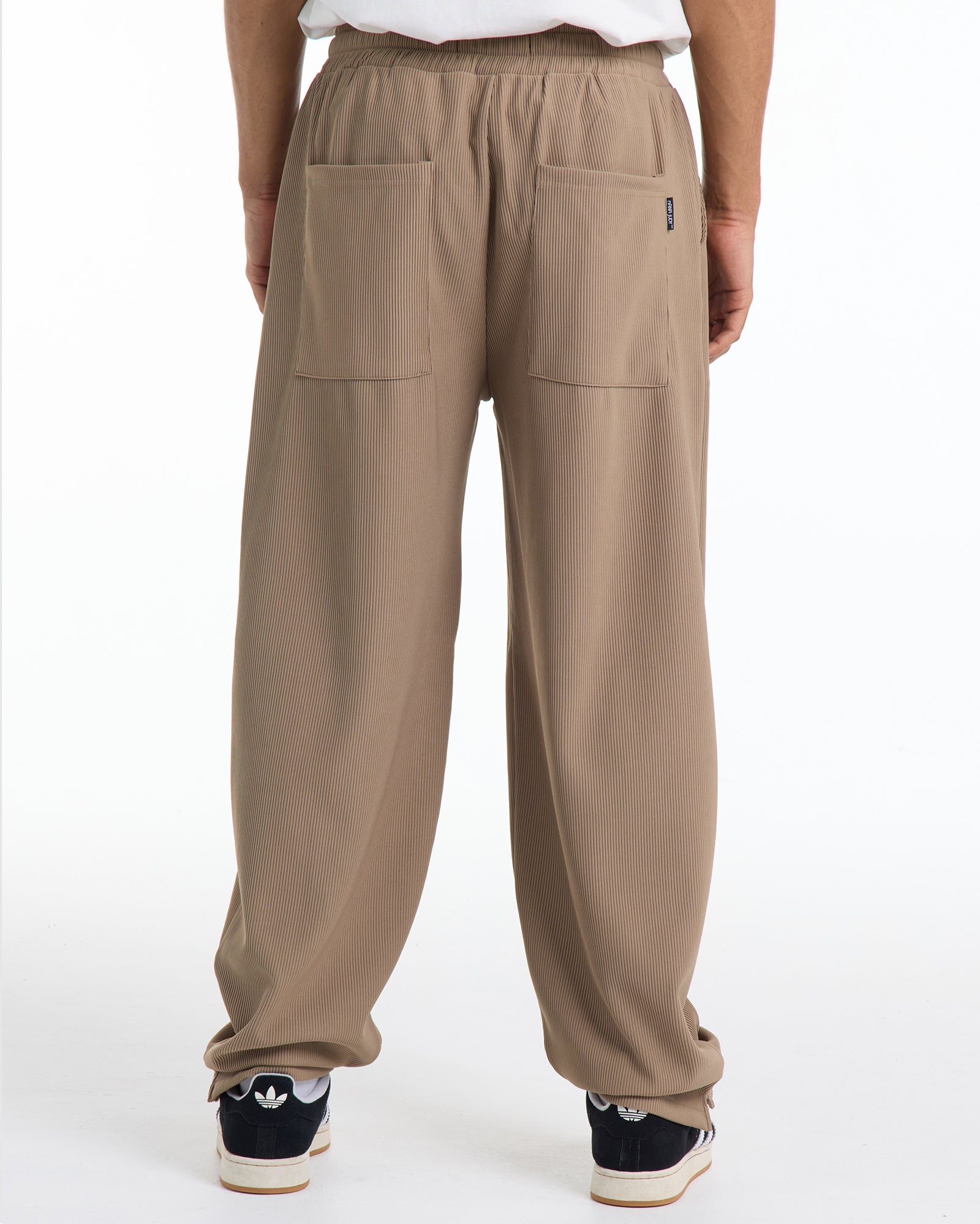THE ROXFORD PANT