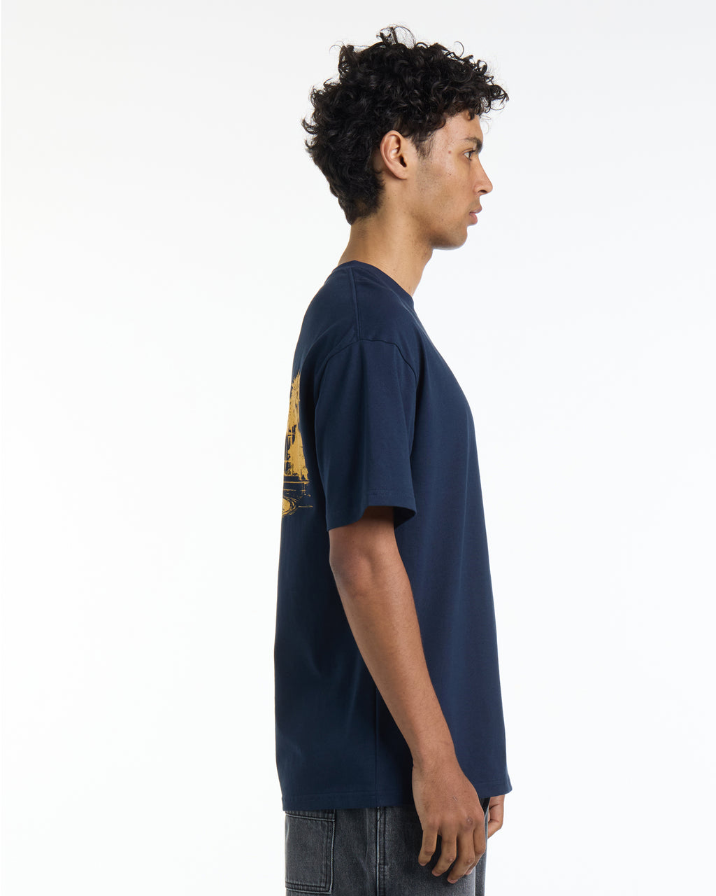 THE MANOIR T-SHIRT