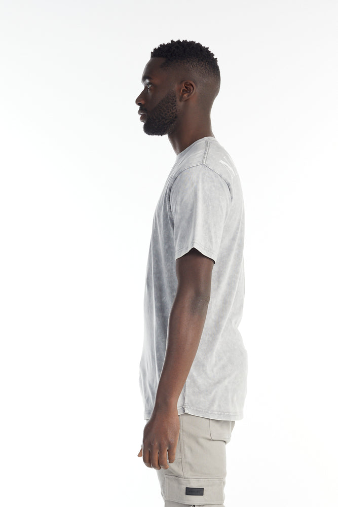 THE AVENUE T-SHIRT
